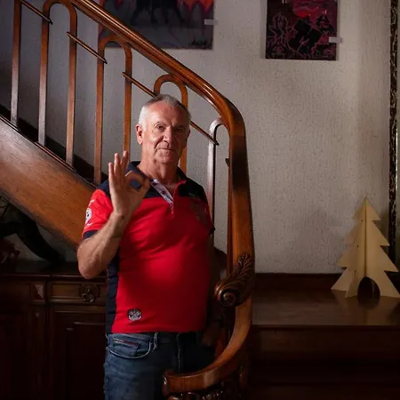 La Demeure Aux Pins Couette-café