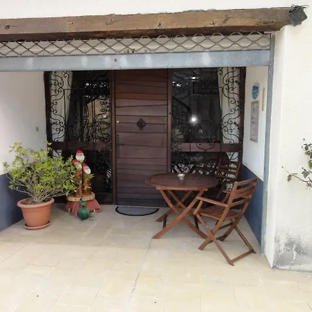 La Demeure Aux Pins 3* Λούρδη