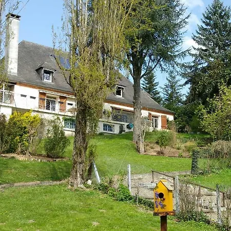 Couette-café La Demeure Aux Pins 3*