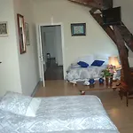 La Demeure Aux Pins Nocleg ze śniadaniem 3*