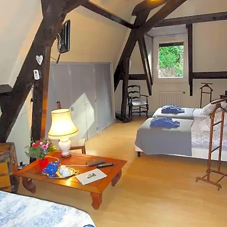 La Demeure Aux Pins Bed and Breakfast Λούρδη