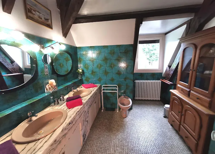 Oda ve Kahvaltı La Demeure Aux Pins 3*