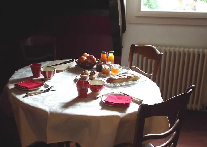 La Demeure Aux Pins Oda ve Kahvaltı Lourdes