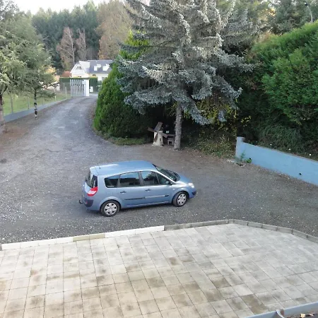 La Demeure Aux Pins Bed & Breakfast Lurdy