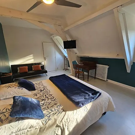 La Demeure Aux Pins Lurdy