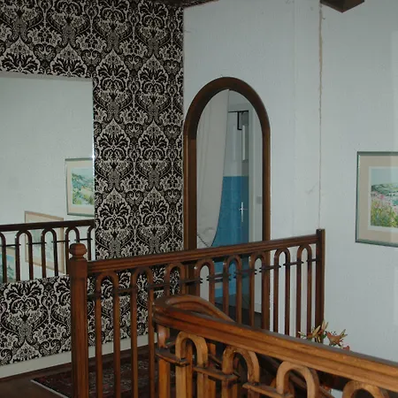 La Demeure Aux Pins Lurdy