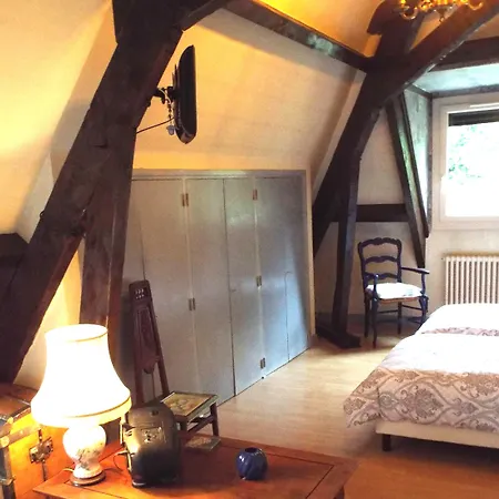 La Demeure Aux Pins Bed and breakfast